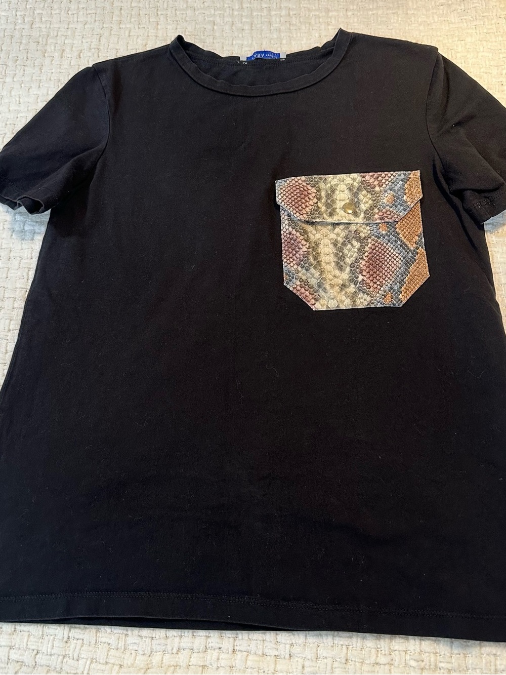 ZARA Trafaluc Women’s Black Crew Neck Short Sleeve T-Shirt Snakeskin Pocket S